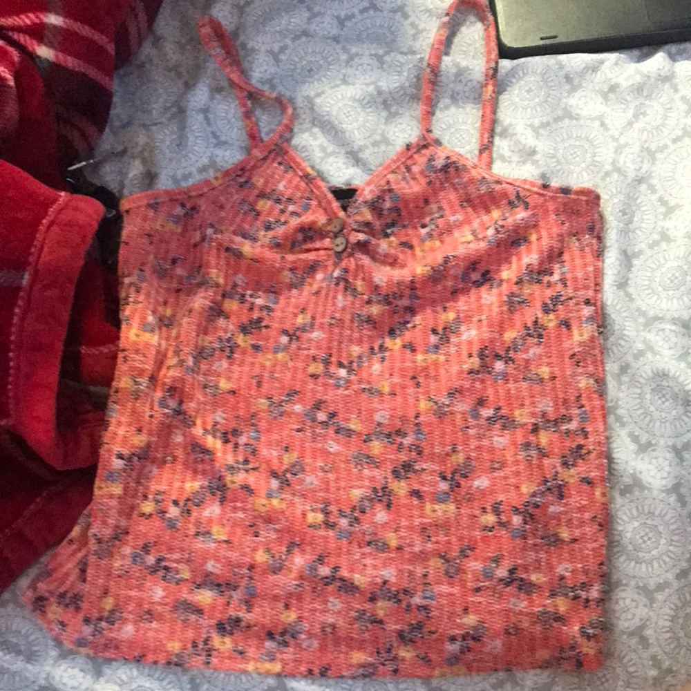 Red cropped floral tank top